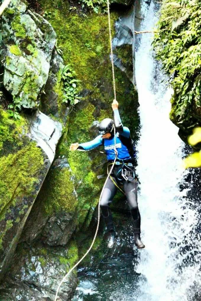 15881908820_0d402cdf69_k